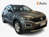 Käytetty VW T-Roc Style 116 HP (85 kW) 2018 Harmaa Katumaasturi