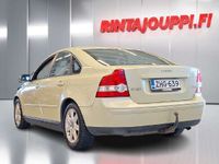 käytetty Volvo S40 S40 4DSEDAN 2.4-MS6642/264 - 3kk lyhennysvapaa