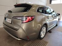 Käytetty Toyota Corolla Edition 122 HP (89 kW) 2023 Ruskea Farmari