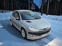 Käytetty Peugeot 206 109 HP (80 kW) 2001 Viistoperä