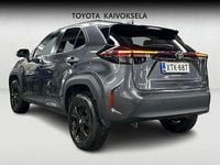 Käytetty Toyota Yaris Cross Plus 114 HP (83 kW) 2025 Harmaa Katumaasturi