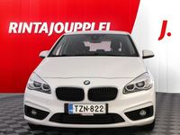 Käytetty BMW 218 Active Tourer Sport Line 150 HP (110 kW) 2014 Valkoinen Tila-auto