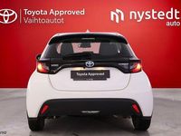 Käytetty Toyota Yaris Active 114 HP (83 kW) 2022 Valkoinen Viistoperä