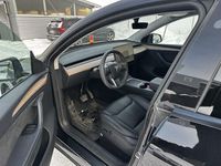 Käytetty Tesla Model Y 258 kW (351 HP) 2023 Musta Katumaasturi