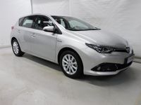 käytetty Toyota Auris Hybrid 1,8 Hybrid Active Comfort paketilla