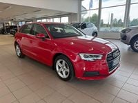Käytetty Audi A3 Sportback Business 110 HP (80 kW) 2017 Punainen Viistoperä