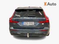Käytetty Volvo V60 Plus 350 HP (257 kW) 2023 Farmari