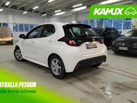 Käytetty Toyota Yaris Hybrid Active 116 HP (85 kW) 2023 Valkoinen Sedan