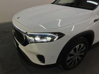 Käytetty Mercedes EQB350 Advanced 214 kW (292 HP) 2023 Valkoinen Katumaasturi
