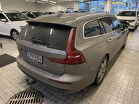 Käytetty Volvo V60 Business Edition 150 HP (110 kW) 2018 Farmari