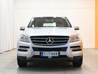 käytetty Mercedes ML250 MlBLUETEC 4MATIC Maastoauto