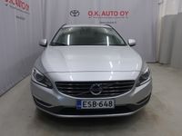 käytetty Volvo V60 D4 AWD Momentum aut