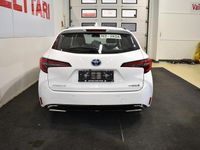 Käytetty Toyota Corolla Active 122 HP (89 kW) 2023 Valkoinen Farmari