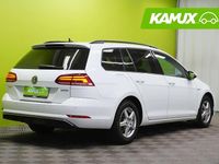 Käytetty VW Golf VIII Comfortline 131 HP (96 kW) 2020 Valkoinen Farmari