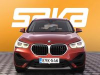 Käytetty BMW X1 Sport Line 220 HP (161 kW) 2021 Katumaasturi