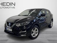 Käytetty Nissan Qashqai Acenta 158 HP (116 kW) 2021 Musta Katumaasturi