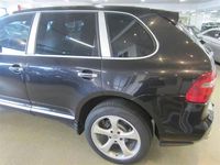 Käytetty Porsche Cayenne 394 HP (289 kW) 2007 Musta Katumaasturi