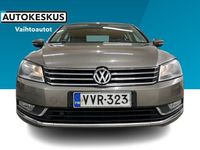 käytetty VW Passat Sedan Comfortline 2,0 TDI 103 kW (140 hv) BlueMotion Technology DSG-automaatti ** Koukku / Cruise **