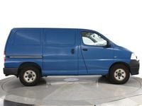 Käytetty Toyota HiAce 117 HP (86 kW) 2008 Sininen Van