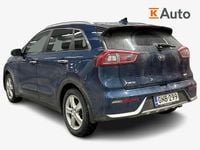 Käytetty Kia Niro Premium 105 HP (77 kW) 2018 Sininen Katumaasturi