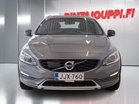 Käytetty Volvo V60 CC Momentum 190 HP (139 kW) 2016 Harmaa Farmari