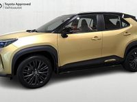 Käytetty Toyota Yaris Cross 116 HP (85 kW) 2022 Keltainen Katumaasturi