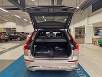 Uusi Volvo XC60 Plus 2026 Katumaasturi