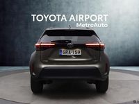 Käytetty Toyota Yaris Cross 116 HP (85 kW) 2024 Ruskea (beige) Katumaasturi