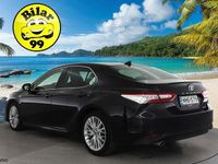 Käytetty Toyota Camry Business Edition 178 HP (130 kW) 2021 Sedan