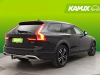 Käytetty Volvo V90 CC Pro 190 HP (139 kW) 2018 Musta Farmari