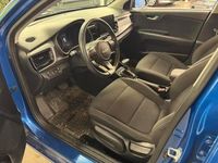Käytetty Kia Rio EX 101 HP (74 kW) 2022 Sininen Sedan