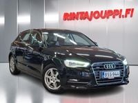 Käytetty Audi A3 Sportback 180 HP (132 kW) 2015 Musta Viistoperä