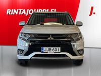 Käytetty Mitsubishi Outlander P-HEV Instyle 121 HP (88 kW) 2016 Valkoinen Farmari