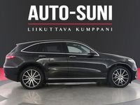 Käytetty Mercedes EQC400 Business 300 kW (408 HP) 2023 Musta Katumaasturi