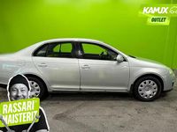 Käytetty VW Jetta Trendline 102 HP (75 kW) 2005 Hopea / harmaa Sedan