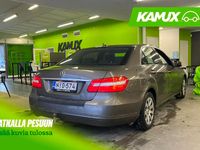 Käytetty Mercedes E200 184 HP (135 kW) 2011 Hopea / harmaa Sedan