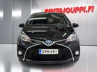 Käytetty Toyota Yaris Hybrid Active 73 HP (53 kW) 2017 Musta Viistoperä
