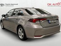 Käytetty Toyota Corolla Active 121 HP (88 kW) 2021 Hopea Sedan