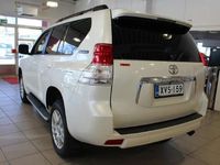 käytetty Toyota Land Cruiser 3,0 D-4D DPF Luxury aut. 5h *** Korkotarjous 3,99%