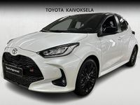 Uusi Toyota Yaris Hybrid Sport 131 HP (96 kW) 2025 Valkoinen Viistoperä