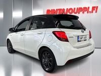 Käytetty Toyota Yaris Hybrid Style 73 HP (53 kW) 2016 Viistoperä