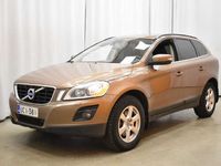 käytetty Volvo XC60 D4 Momentum aut ** Webasto / Panorama / P-Tutkat / Adap.Xenonit / Sporttipenkit **