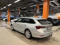 Käytetty Skoda Octavia Style 204 HP (150 kW) 2021 Farmari