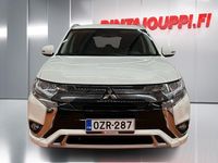 Käytetty Mitsubishi Outlander P-HEV Invite 135 HP (99 kW) 2020 Katumaasturi