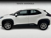 Käytetty Toyota Yaris Cross Active 116 HP (85 kW) 2024 Valkoinen Katumaasturi