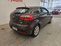 Käytetty Kia Rio LX 86 HP (63 kW) 2013 Viistoperä
