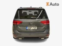 Käytetty VW Touran Comfortline 150 HP (110 kW) 2022 Harmaa Tila-auto