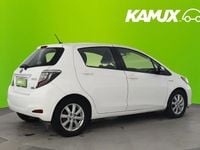 Käytetty Toyota Yaris Hybrid Active 75 HP (55 kW) 2013 Valkoinen Tila-auto