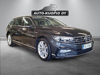 Käytetty VW Passat R-line 150 HP (110 kW) 2022 Harmaa Farmari