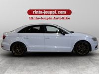 käytetty Audi A3 Sedan Business Sport 1,4 TFSI 92 kW S tronic - Huoltokirja, Jakohihna vaihdettu 150 tkm kohdalla 1 / 2023, Urheiluistuimet edessä